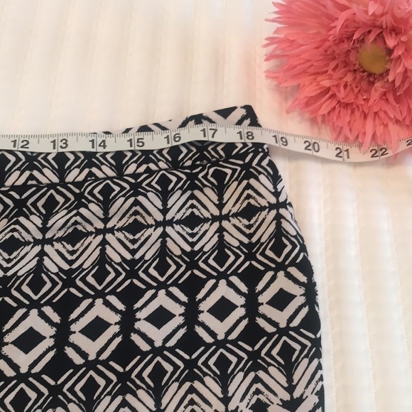 Zac & Rachel Wide Leg Cropped Pants - Picture 7 of 10